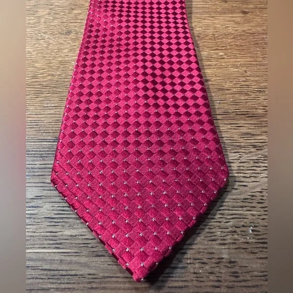 Donald Trump Signature Collection Red Silver Checkered Square Silk Blend Tie - Picture 4 of 4